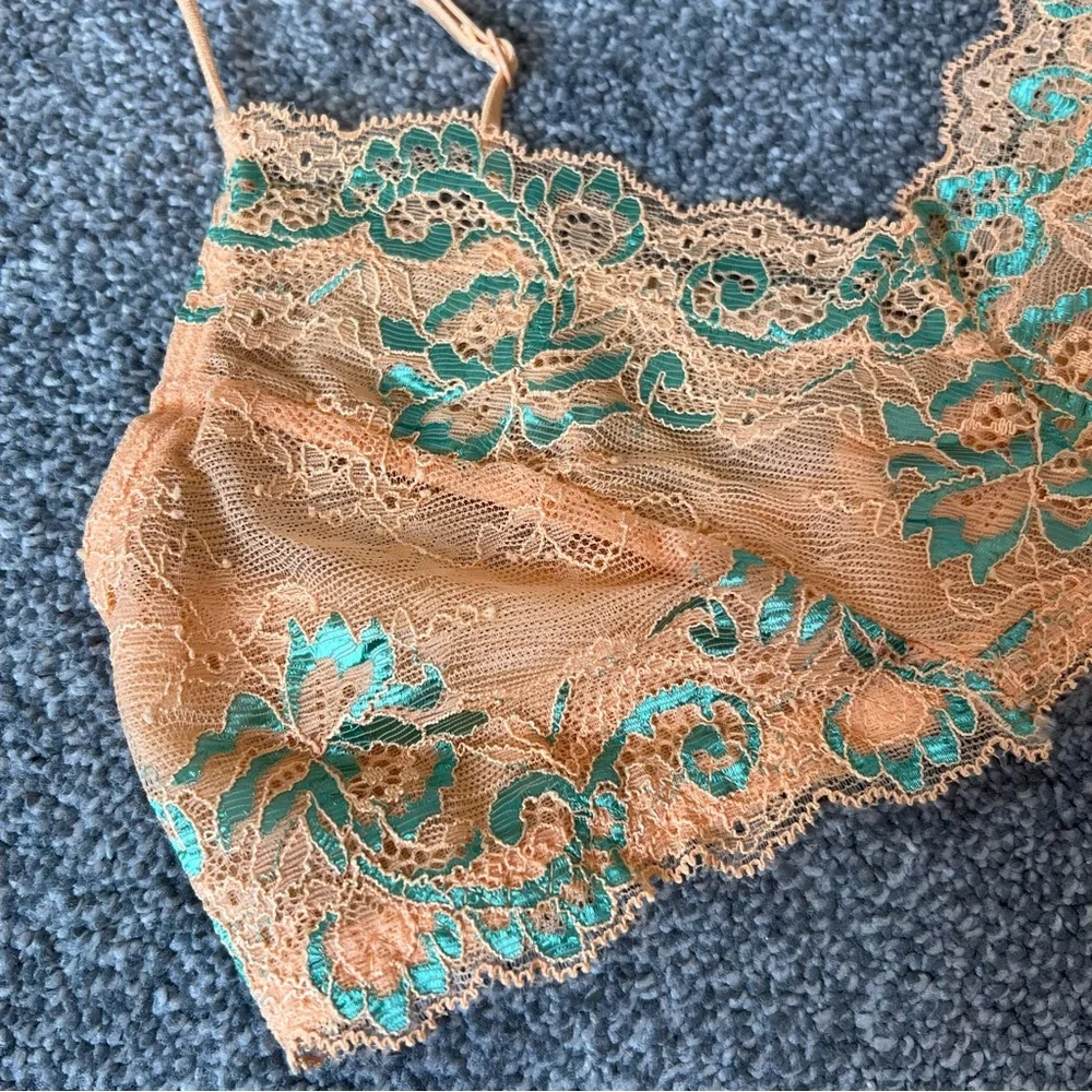 urban outfitters chloe orange lace bralette
